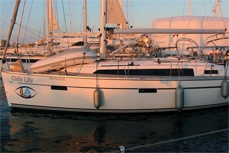 Spain Bavaria Cruiser 37 Chilly Lilly_4