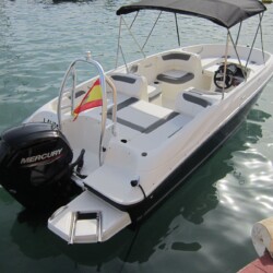 Spain Bayliner 6 Laura_3