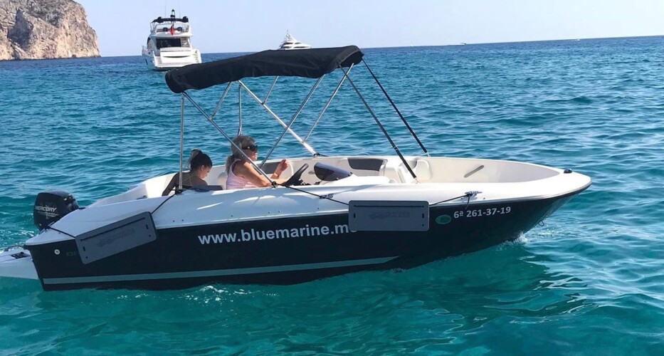 Spain Bayliner E5 Bluemari tres_1