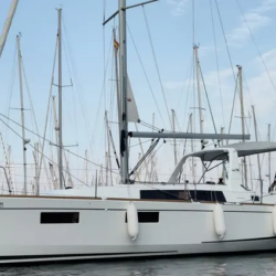 Spain Beneteau Oceanis 35.1 Foster_1.png