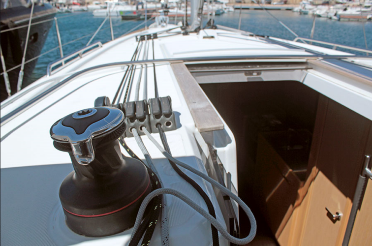 Spain Beneteau Oceanis 38.1 Freedom_8.png