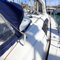 Spain Beneteau Oceanis 43 Demonio de Tasmania_8.jpeg