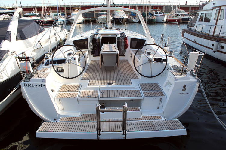 Spain Beneteau Oceanis 45 Dreams_1.png