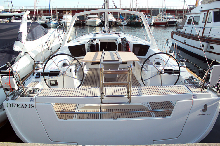 Spain Beneteau Oceanis 45 Dreams_4.png