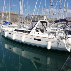 Spain Beneteau Oceanis 45 Jacqueline_3.jpeg