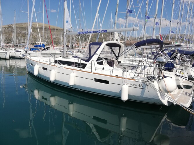 Spain Beneteau Oceanis 45 Jacqueline_3.jpeg