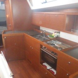 Spain Beneteau Oceanis 45 Jacqueline_6.jpeg