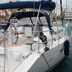 Spain Beneteau Oceanis Clipper 393 Avalon_4