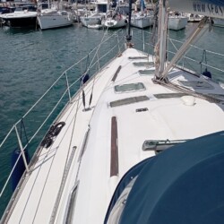 Spain Beneteau Oceanis Clipper 393 Avalon_8