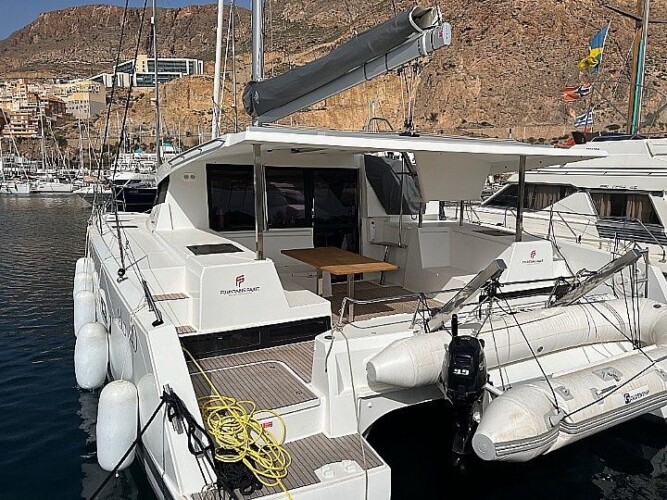 Spain Fountaine Pajot Isla 40 HO_3