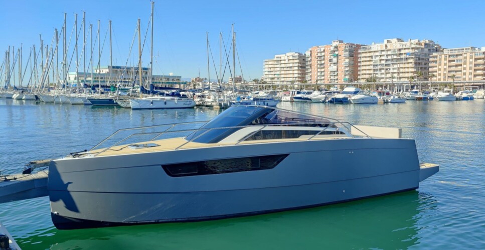 Spain Nuva Yachts M8 Colleewing_2