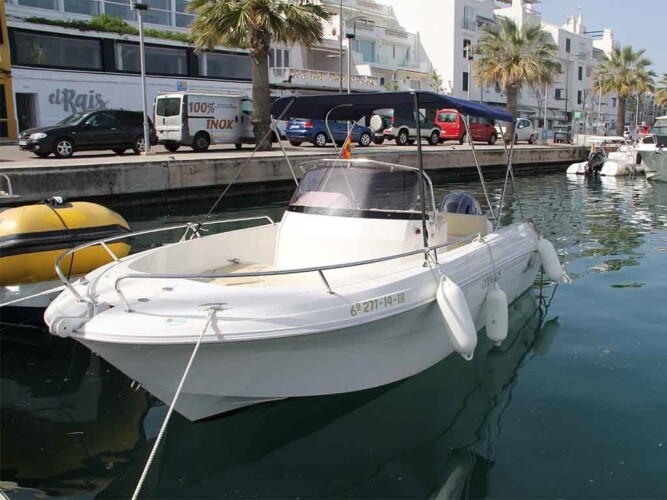 Spain Pacific Craft 625 Amica_1